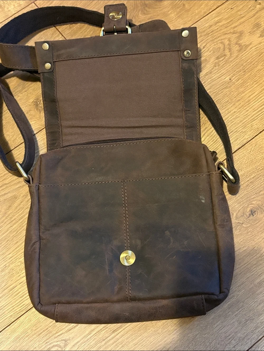 Black Dog Salvage brown leather crossbody messenger bag